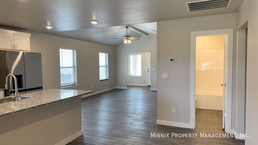 Building Photo - 8007 Date Ave