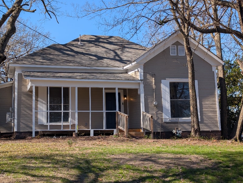 Building Photo - 1007 Bois D'Arc St