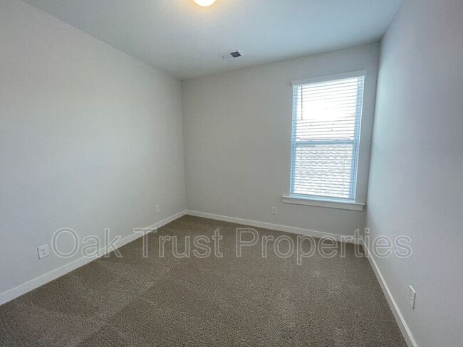 Building Photo - 1017 Swamp Harrier Ave