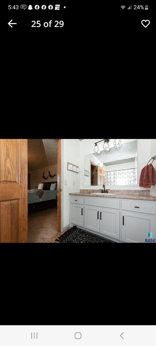 Master bath - 9208 W Norma Trl