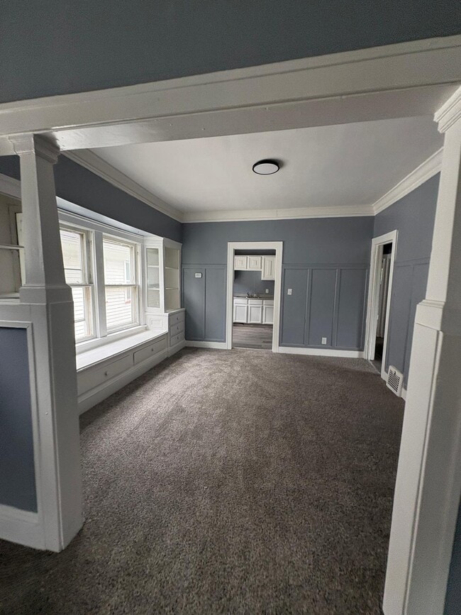 Building Photo - 3252 E 118