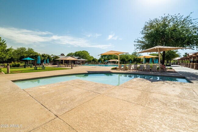 Building Photo - 4248 S Mariposa Dr