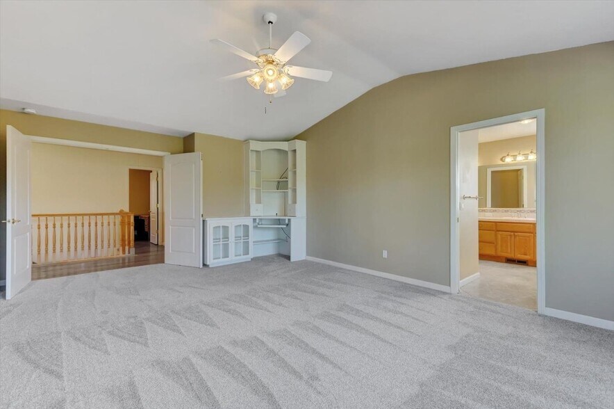Master - 18527 Jayhawk Dr