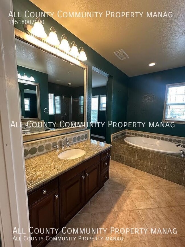 Building Photo - 18066 Lemon Dr