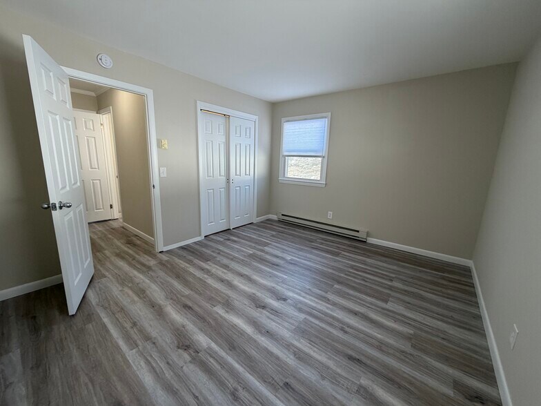 Building Photo - 16 Fordyce Ct