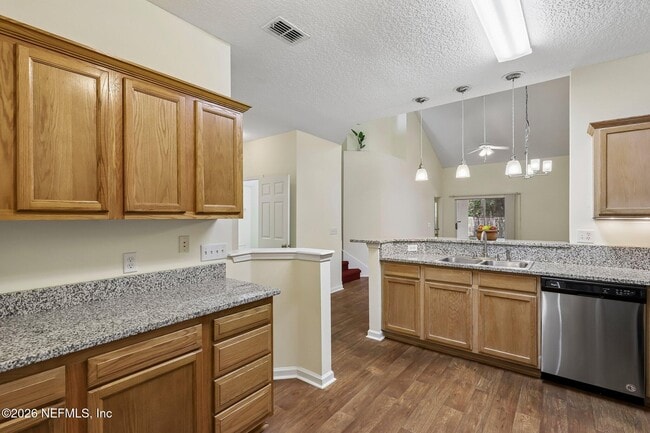 Building Photo - 2426 Old Pine Trail