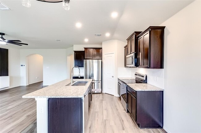 Building Photo - 107 Reagor Dr