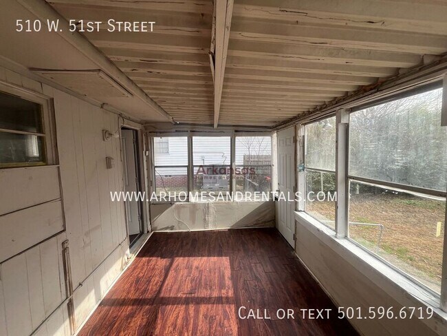 Building Photo - 510 W 51st St