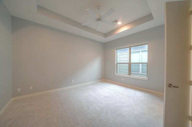 Building Photo - 1148 Patterson St