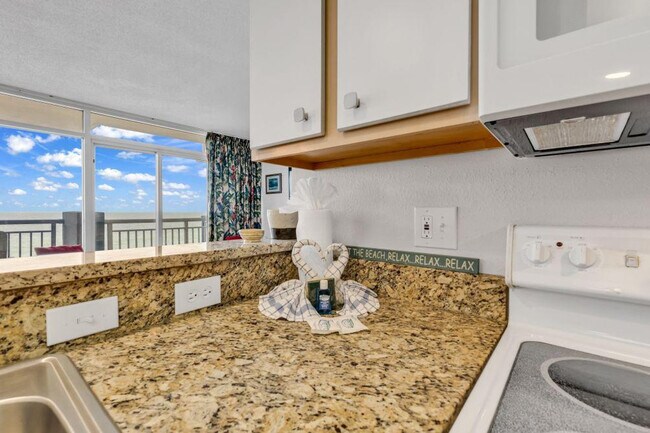 Building Photo - 1700 N Ocean Blvd