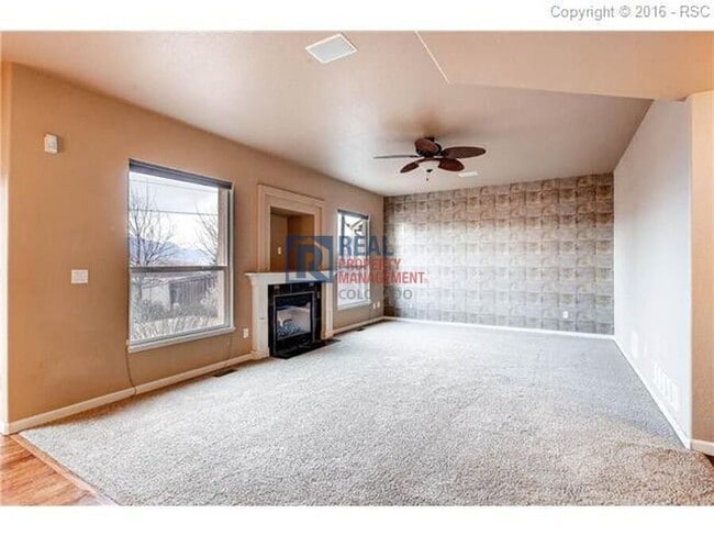 Building Photo - 8044 Lodi Ln