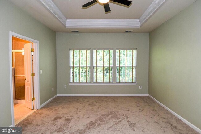 Building Photo - 7810 Locust Leaf Ln