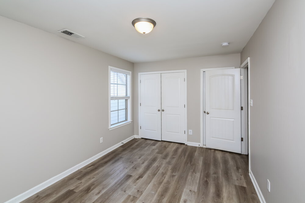 Building Photo - 7400 Brentridge Dr