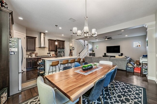 Building Photo - 3007 W Palmira Ave