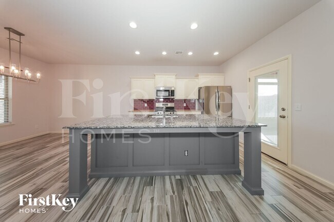 Building Photo - 4409 Hunterfield Ave