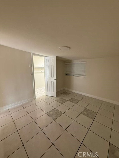 Building Photo - 6576 Lorena Ave