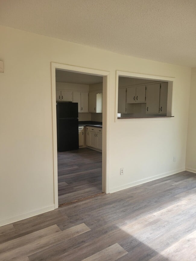 Building Photo - 71 Fox Den Ln