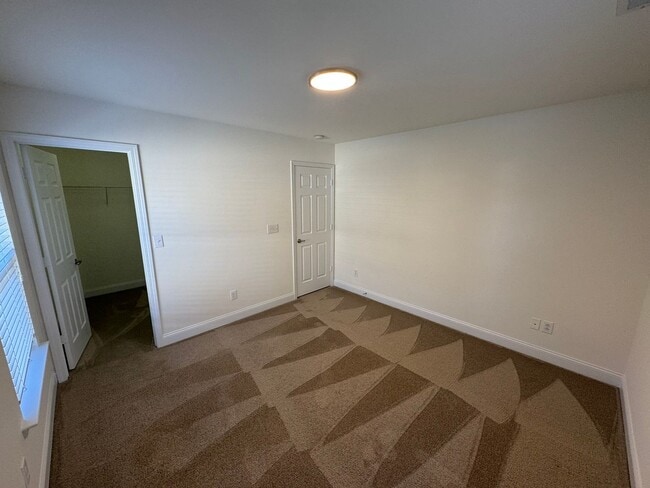 Building Photo - 6622 Latherton Ln