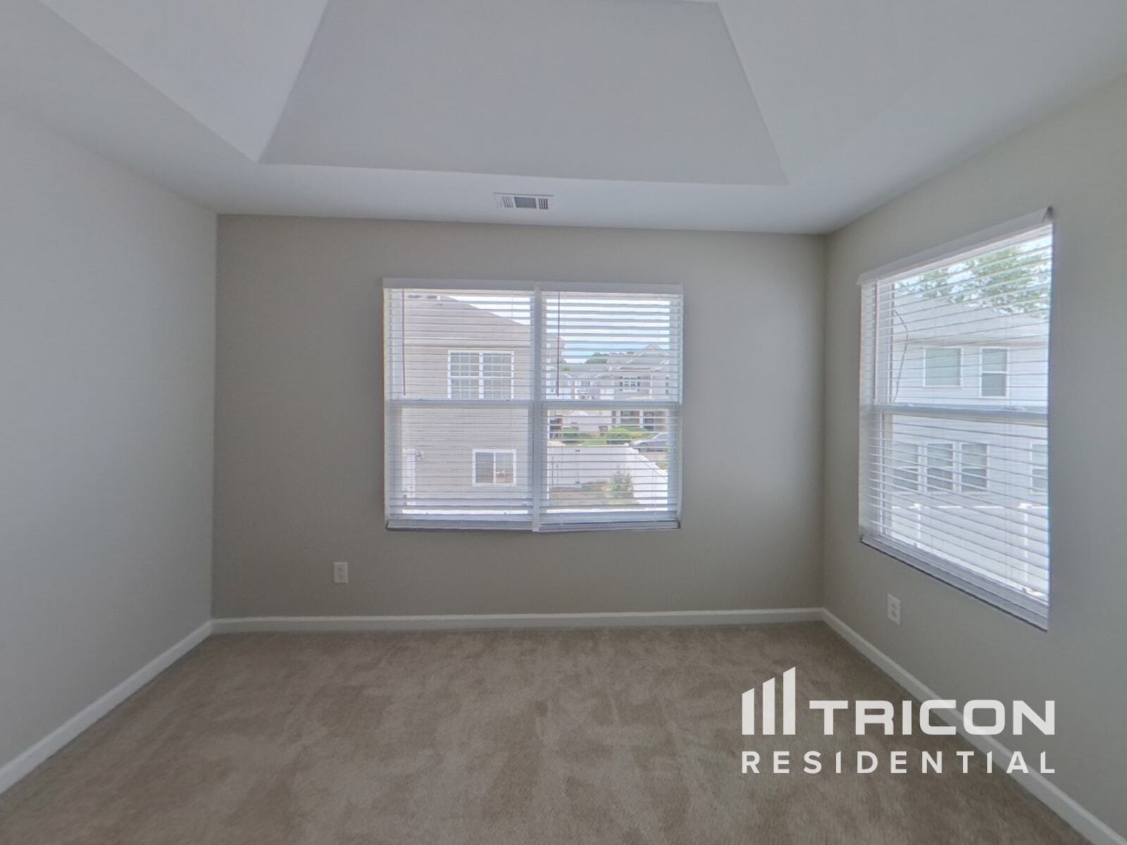 Building Photo - 3645 Roseman Landing
