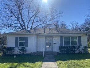 Building Photo - REFRESHED 2 BEDROOM, 1 BATH BELTON ISD