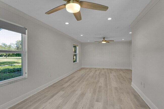 Building Photo - 8631 Steeplechase Dr