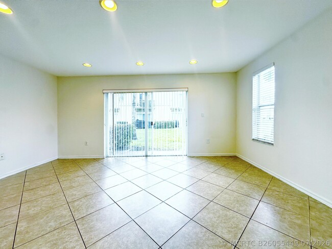 Building Photo - 3035 SW 129th Way