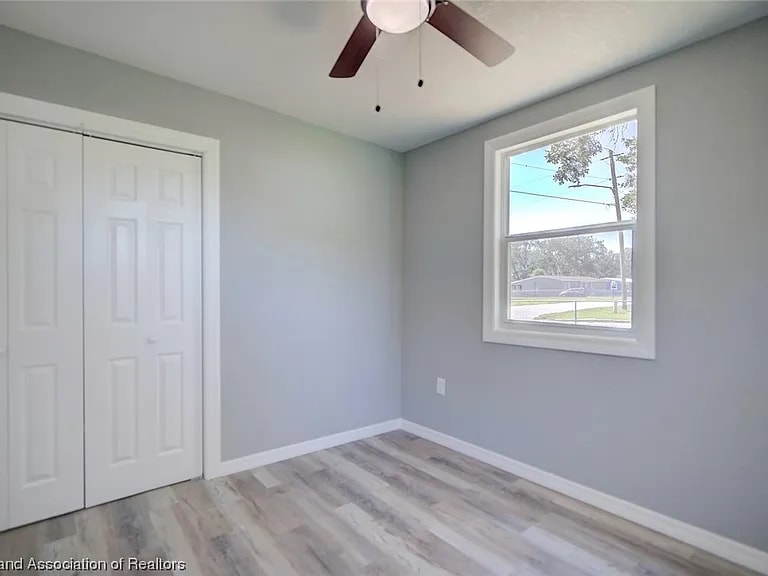 Building Photo - 1911 Roseland Ave