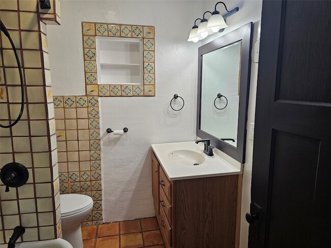 Building Photo - 811 #1 Don Diego Unit 1