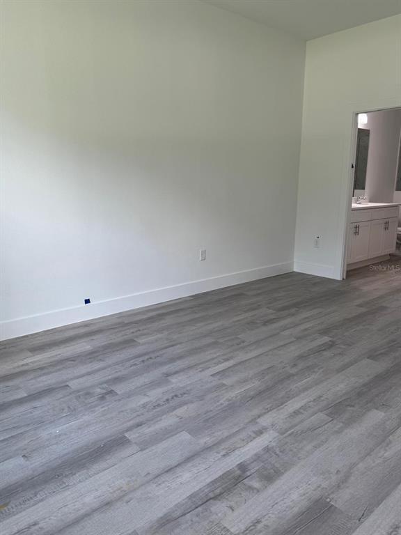 Building Photo - 9187-9189 N Travis Dr