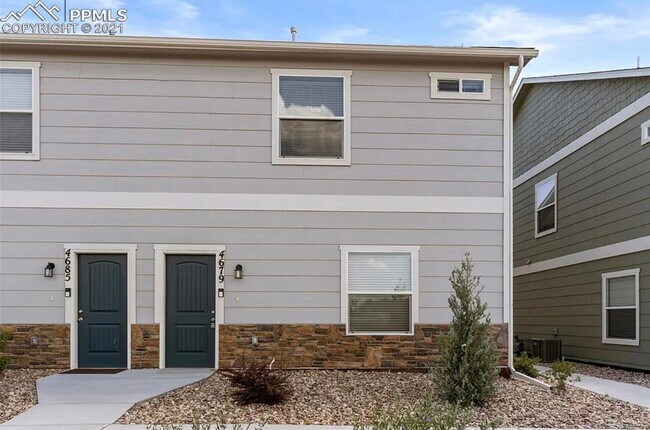 Primary Photo - 4679 Pleasant Port View