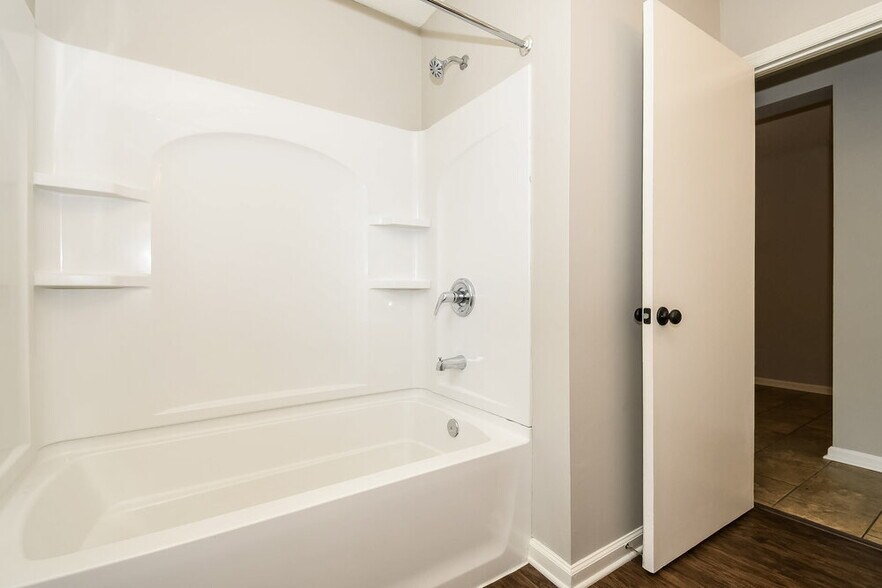 Building Photo - 12616 Pine Marsh Way