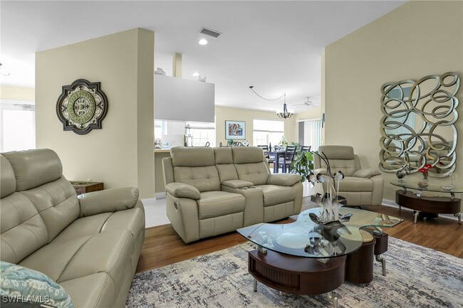 Building Photo - 14670 Ferrara Ct