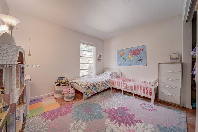 Building Photo - 7477 SW 82nd St