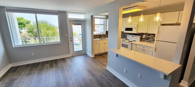 Building Photo - 108 Paradise Harbour Blvd