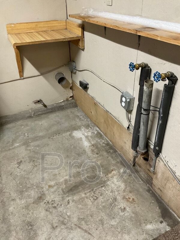 Building Photo - 3021 S Wall Ave