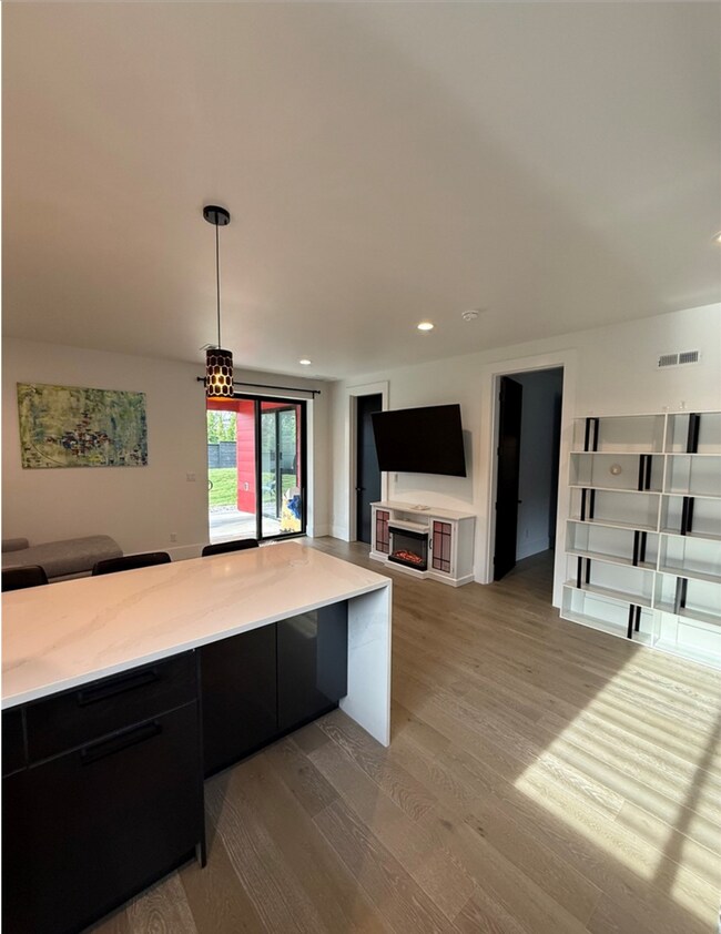 Building Photo - 829 S 242nd St