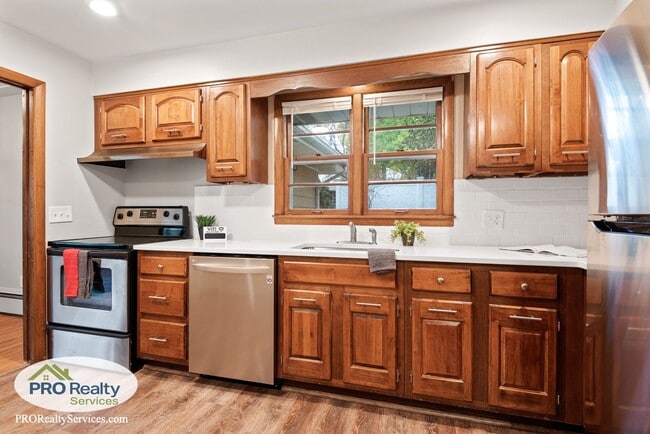 Building Photo - 3 Bedroom Home in Crystal