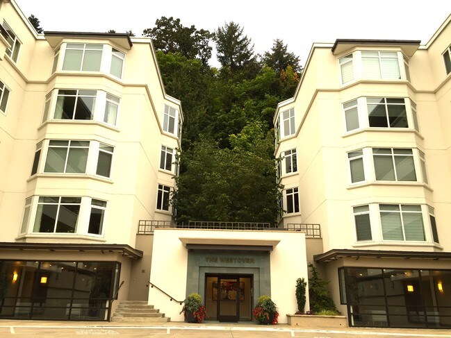 The Westover Exterior - 2445 NW Westover Rd