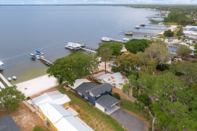 Building Photo - 13920 SE 124th St