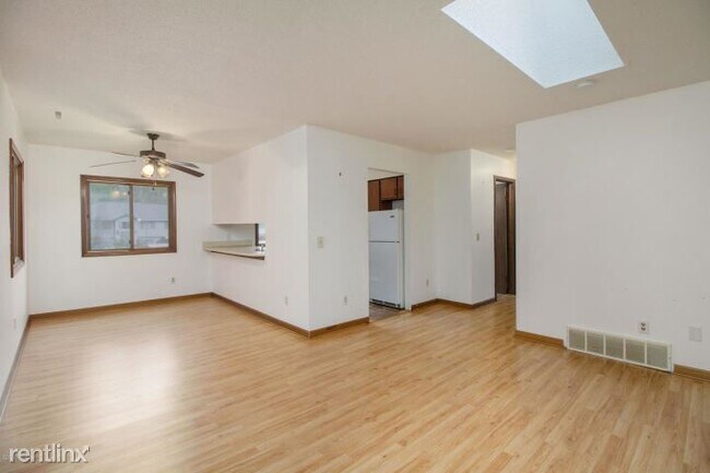 Building Photo - 2 br, 1 bath  - 2949 Danford Creek Dr Apt 3