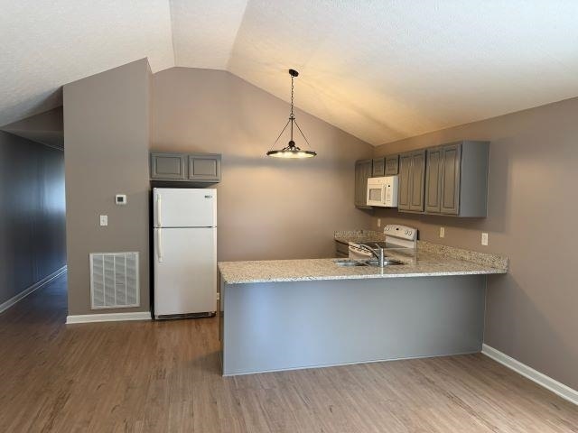 Building Photo - 3096 Raintree Dr