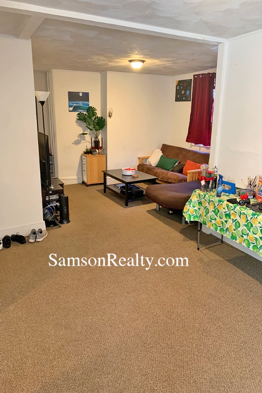 Building Photo - 230 Brown St