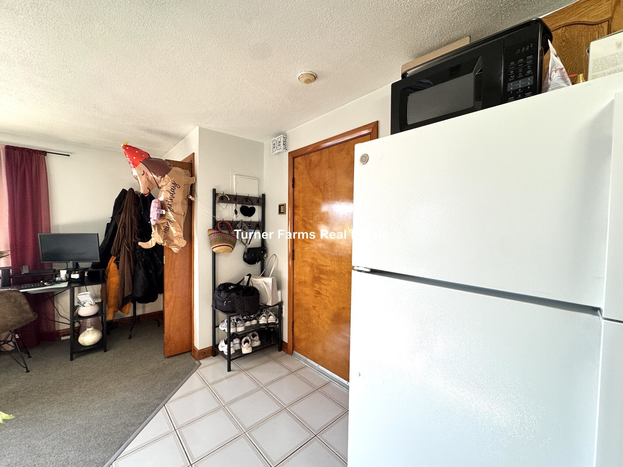 Building Photo - 10 Garfield Ave