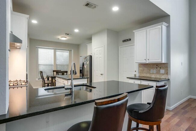 Building Photo - 2617 Black Canyon Dr