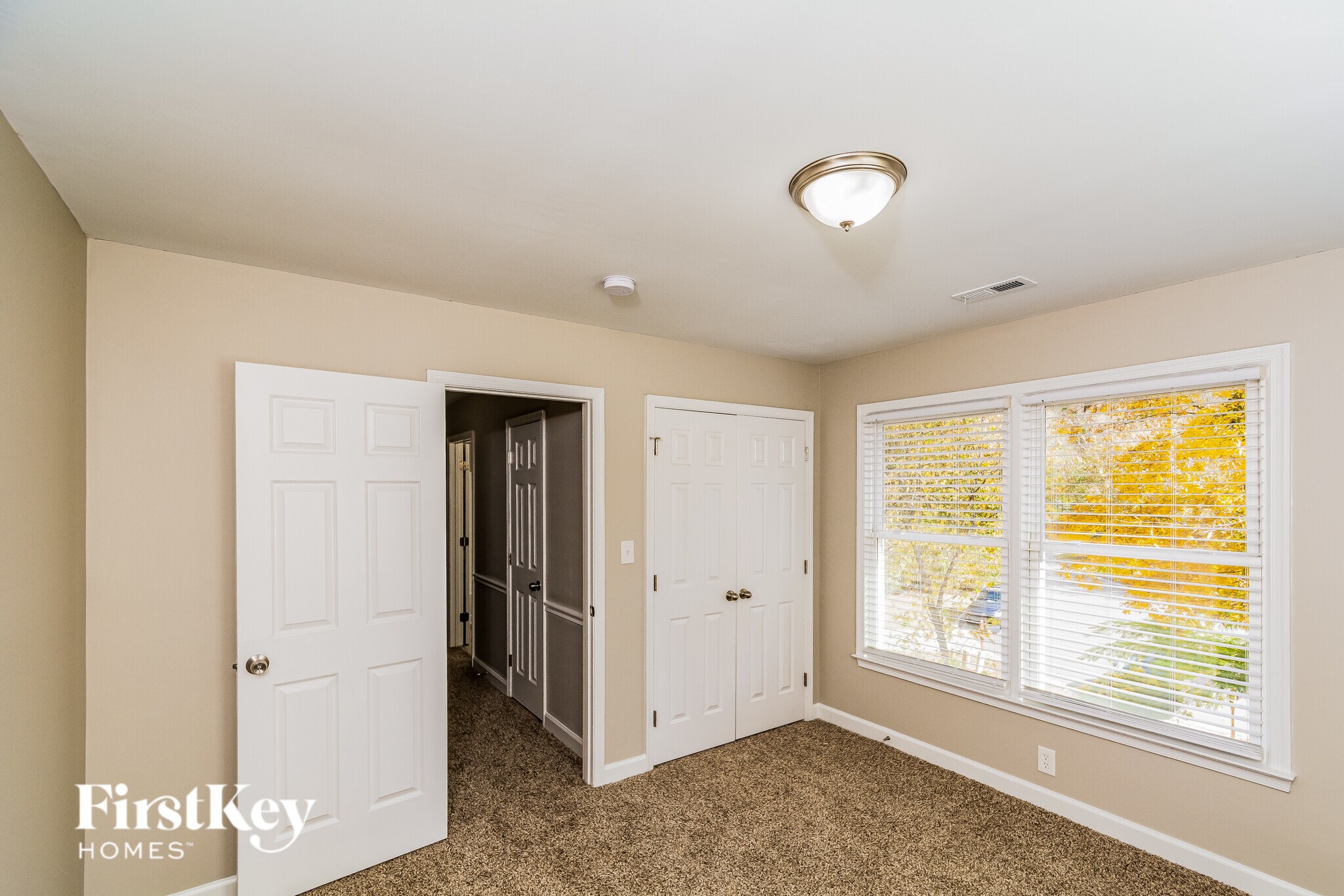 Building Photo - 701 Whitby Ct