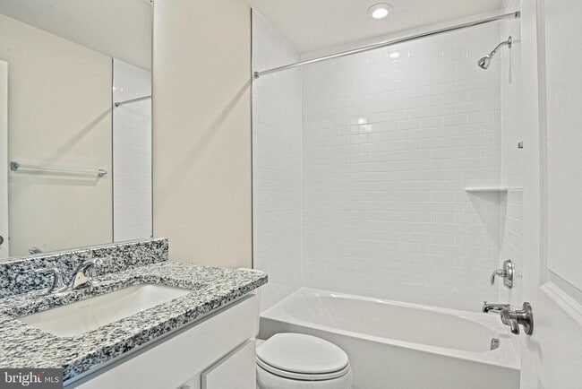 Building Photo - 2172 Glacier Rd