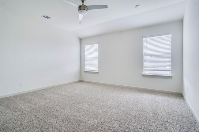 Building Photo - 428 Millbrook Blvd