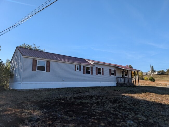 Building Photo - 7 Snow Valley Rd