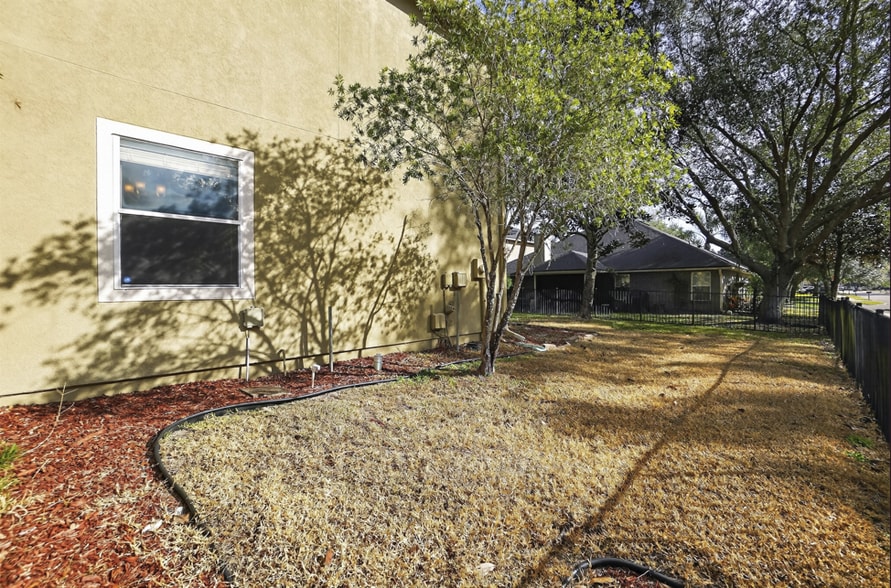 Building Photo - 1601 Majestic View Ln