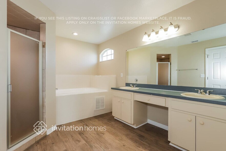 Building Photo - 6358 Oakpoint Dr